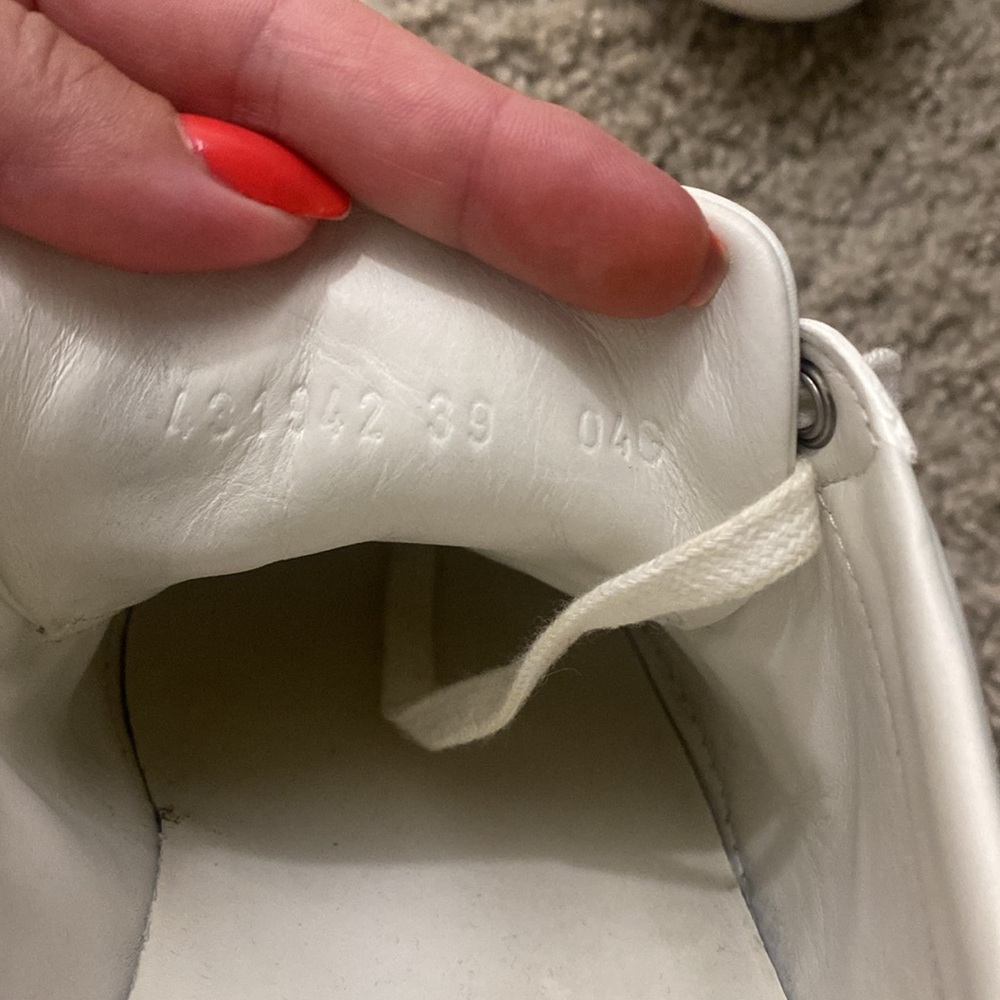 Gucci Ace Bee Sneakers - Picture 4 of 6
